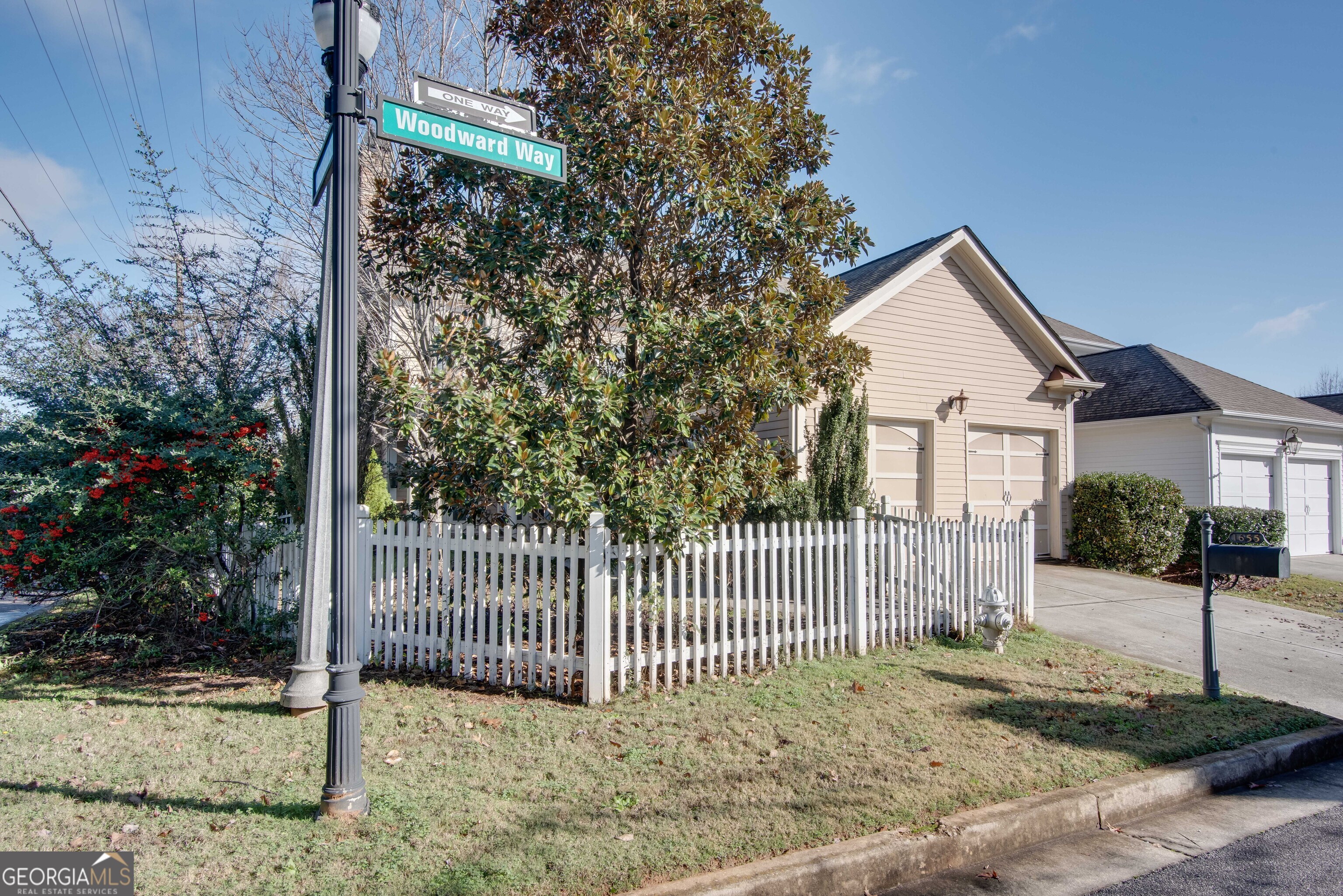 1655 Woodward Way