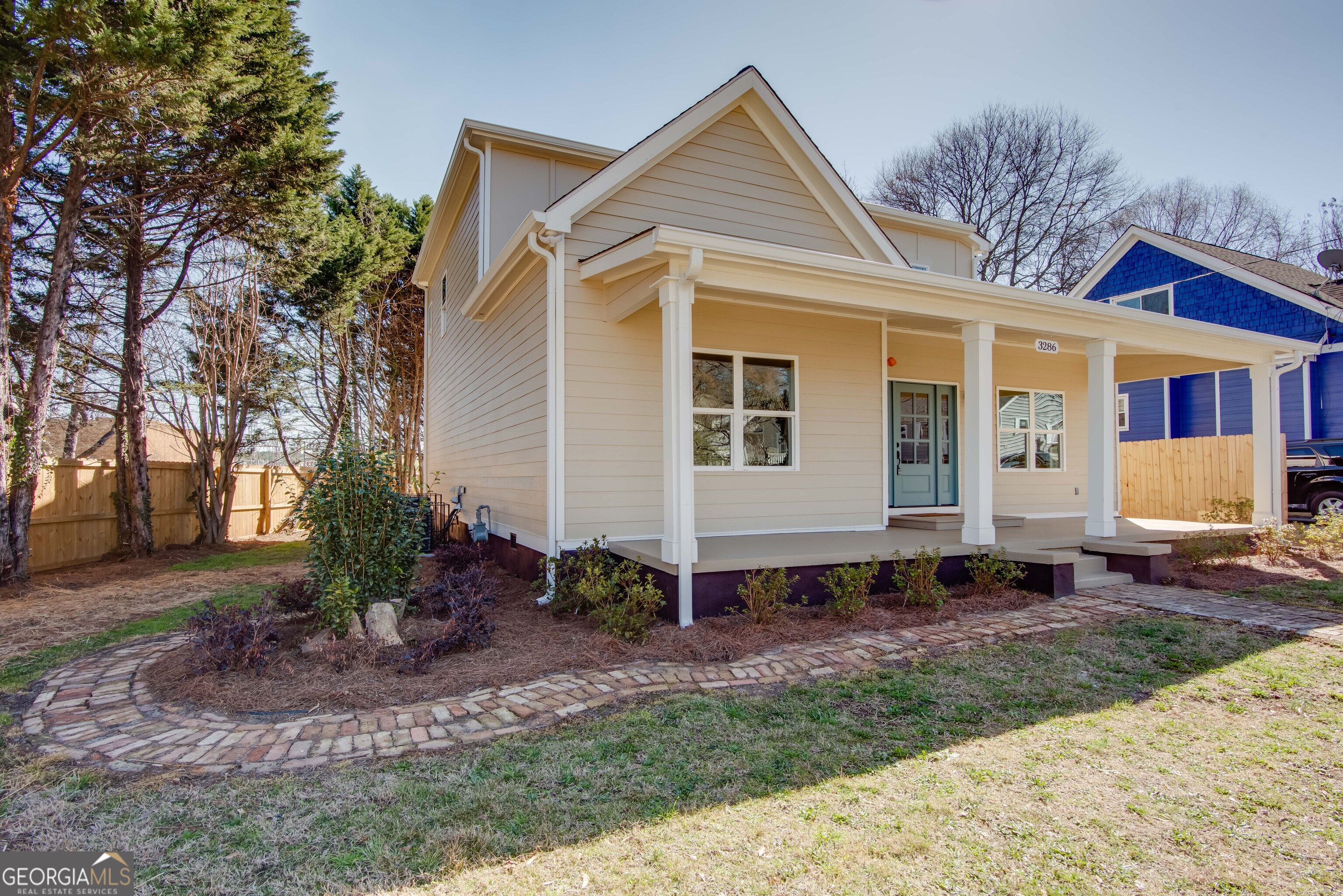 3286 Bachelor Street