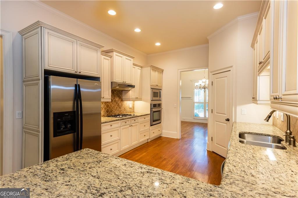2240 Palmour Court