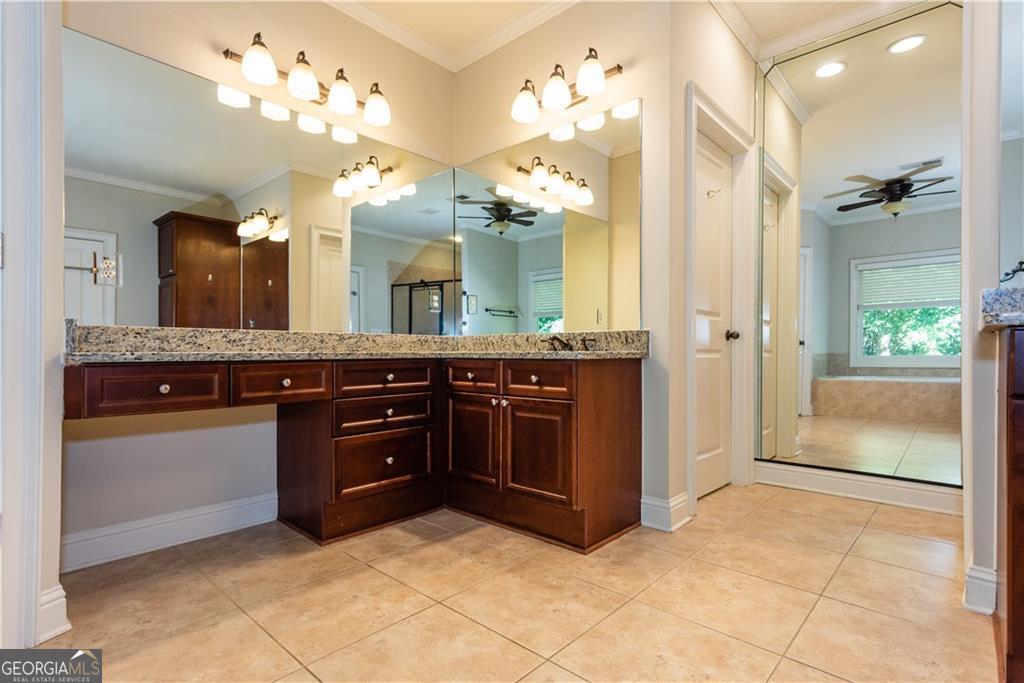 2240 Palmour Court