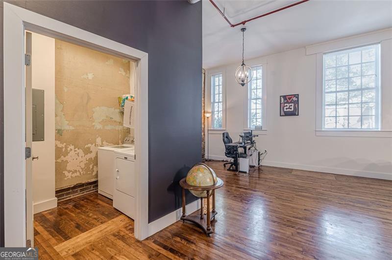 600 COLLEGE # 101, Hapeville Unit: 101