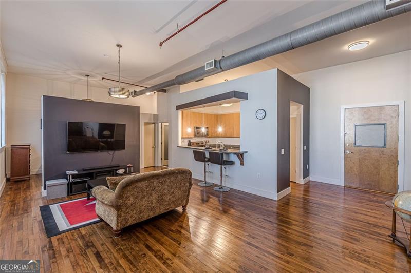 600 COLLEGE # 101, Hapeville Unit: 101