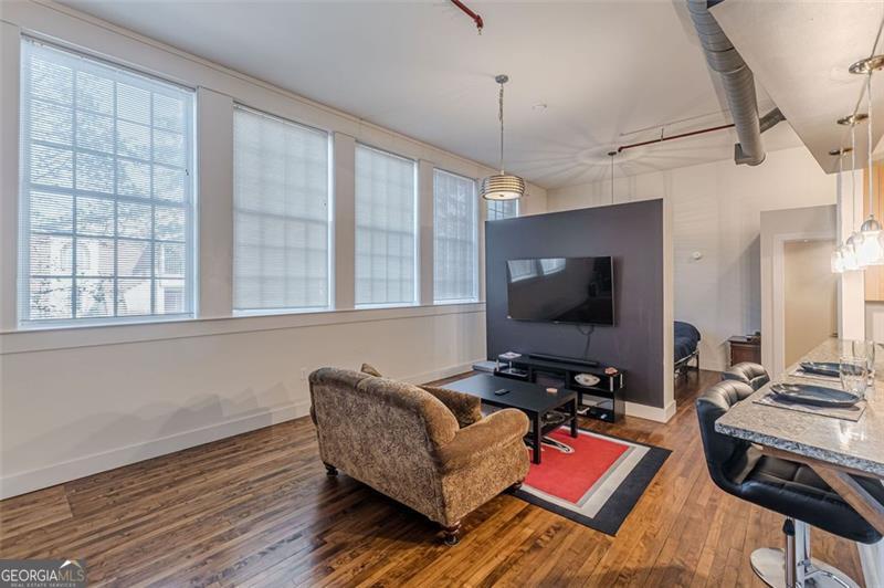 600 COLLEGE # 101, Hapeville Unit: 101