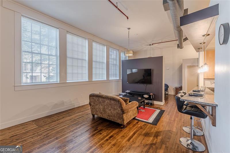 600 COLLEGE # 101, Hapeville Unit: 101