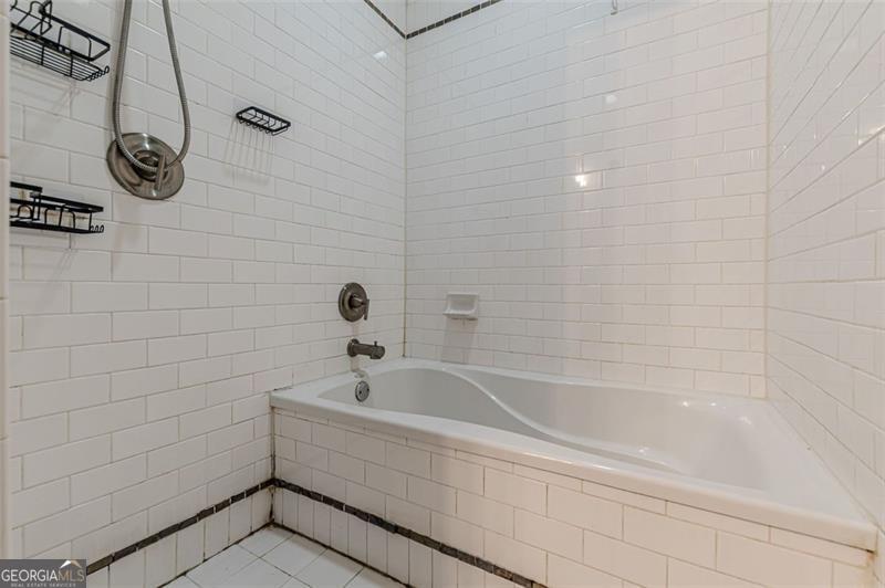 600 COLLEGE # 101, Hapeville Unit: 101