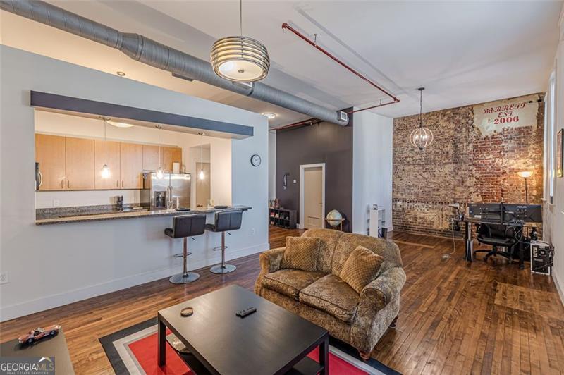600 COLLEGE # 101, Hapeville Unit: 101