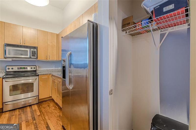 600 COLLEGE # 101, Hapeville Unit: 101