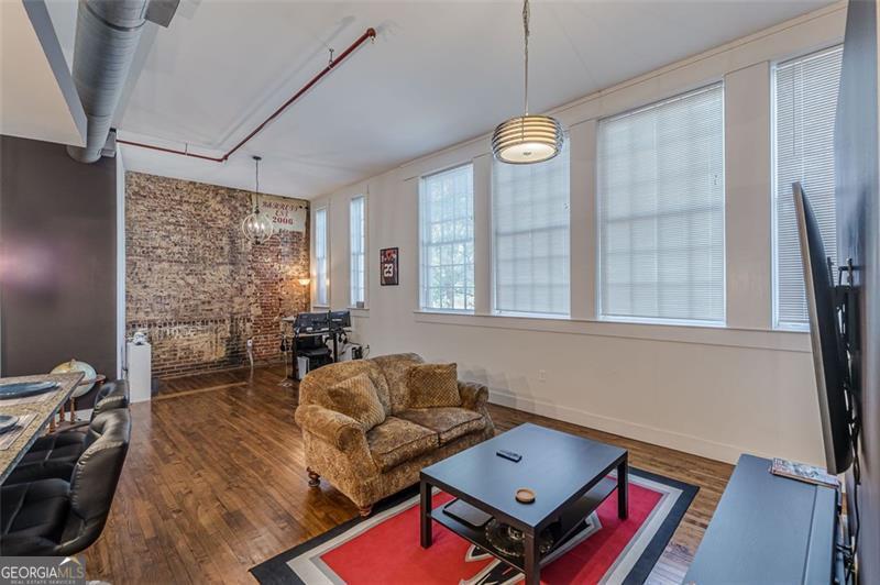 600 COLLEGE # 101, Hapeville Unit: 101