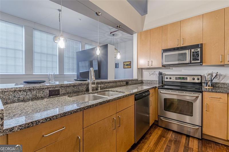 600 COLLEGE # 101, Hapeville Unit: 101