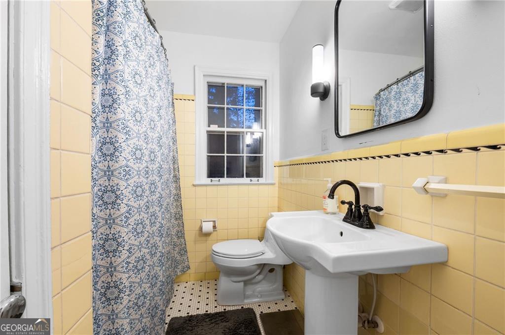 2058 Lyle Avenue, College Park