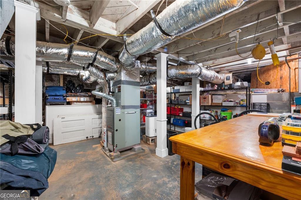 2058 Lyle Avenue, College Park