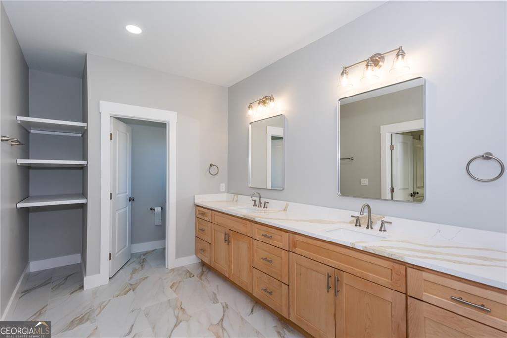 3286 Bachelor Street