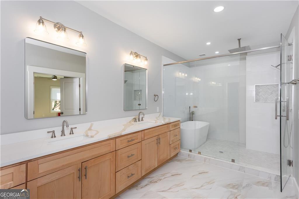 3286 Bachelor Street