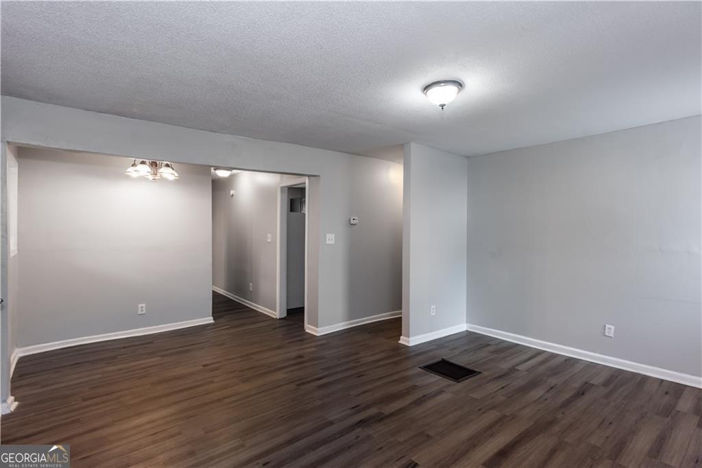 1019 Westmoor Drive NW