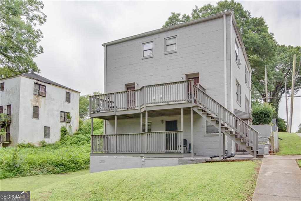 1019 Westmoor Drive NW