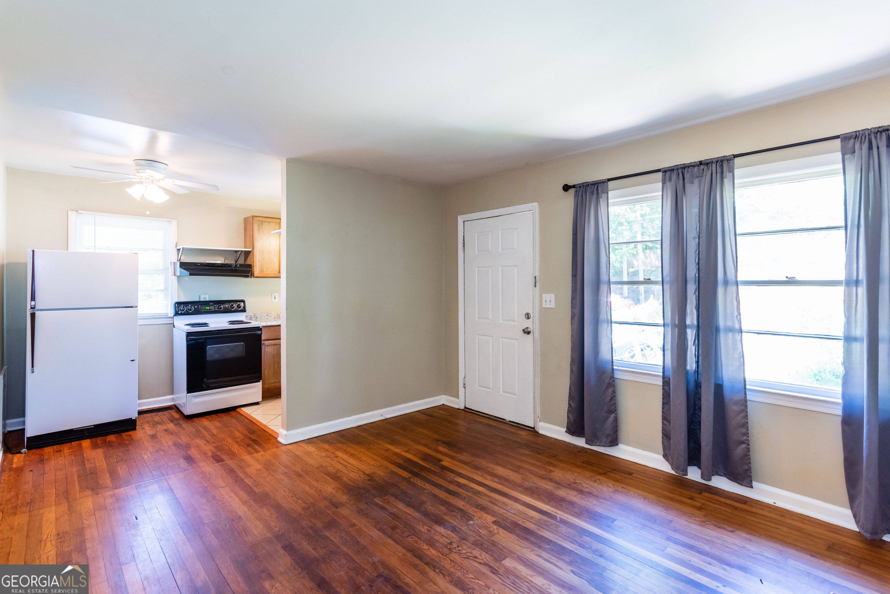 2982 Pearl Street SIDE Unit: LEFT SIDE