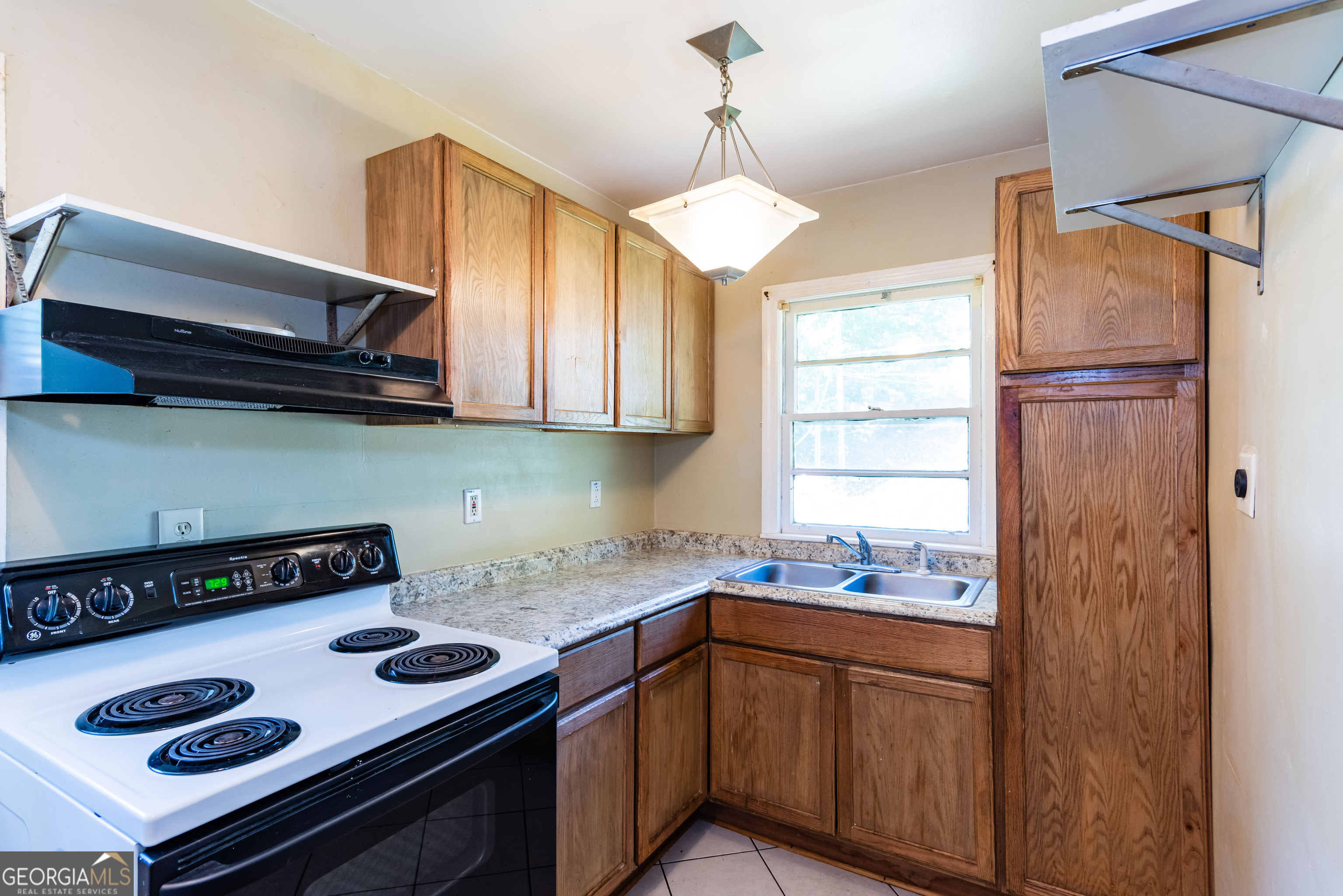 2982 Pearl Street SIDE Unit: LEFT SIDE