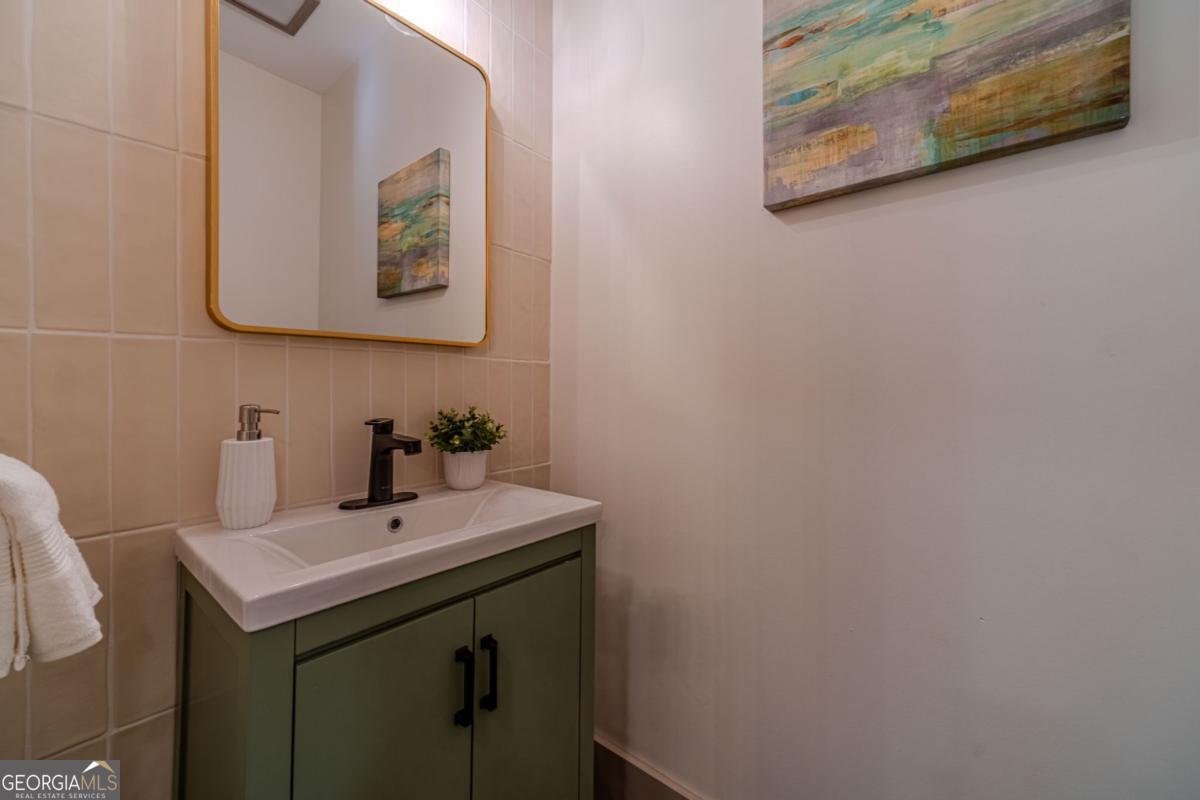 1883 Cambridge Avenue