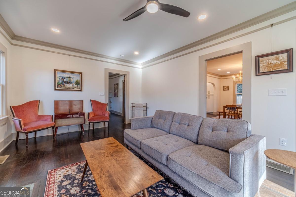 1883 Cambridge Avenue