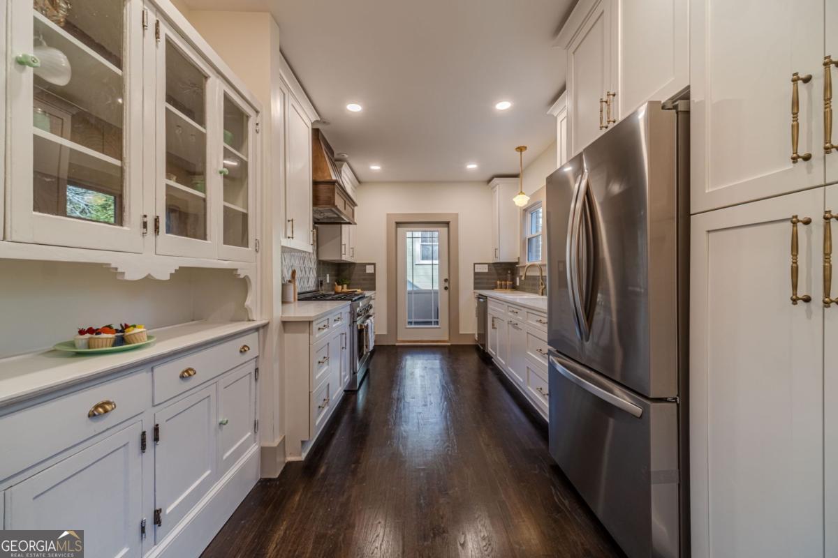 1883 Cambridge Avenue