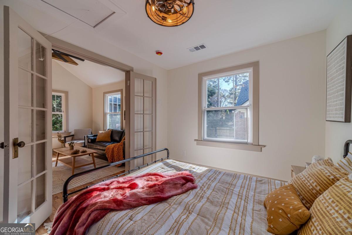 1883 Cambridge Avenue