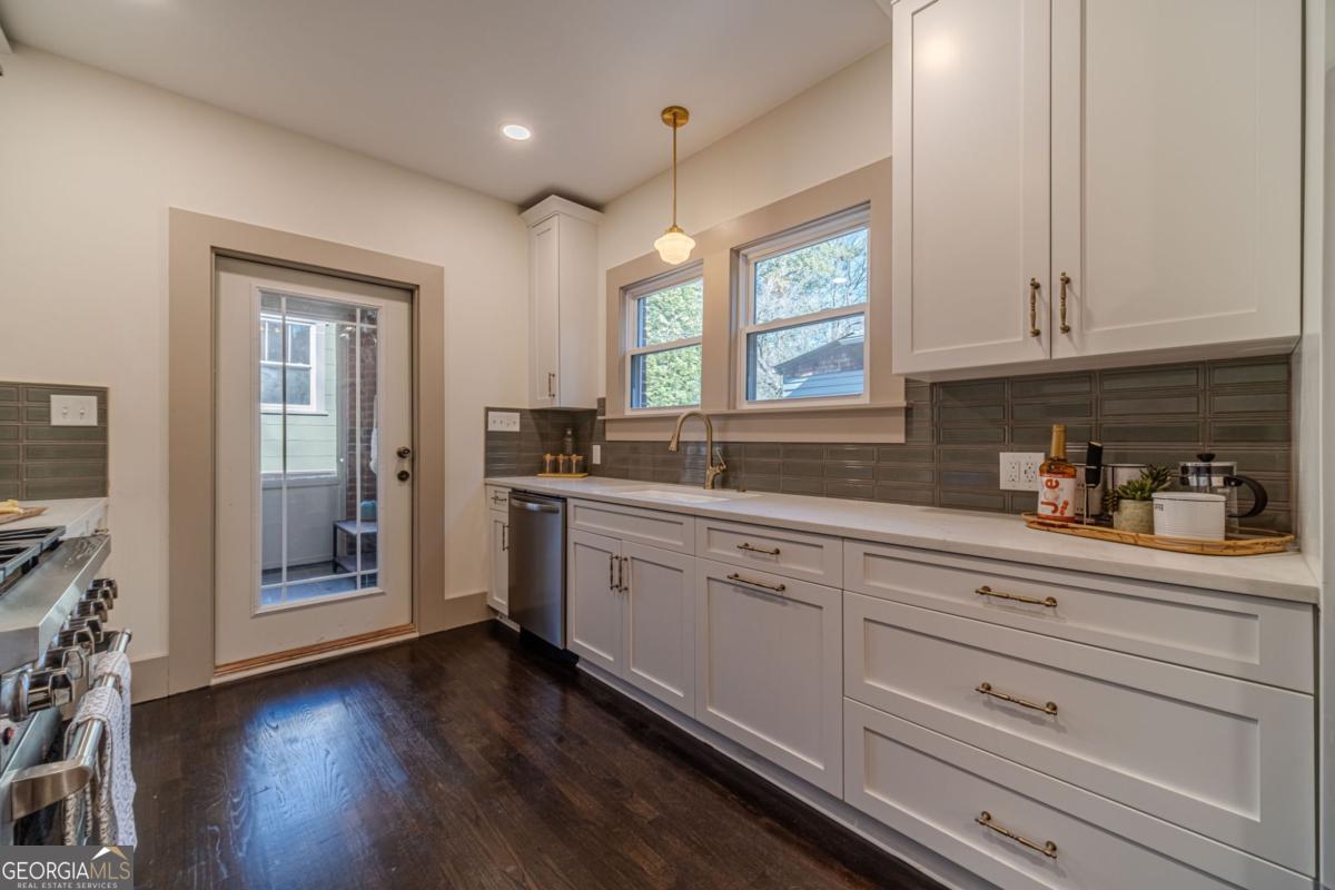 1883 Cambridge Avenue