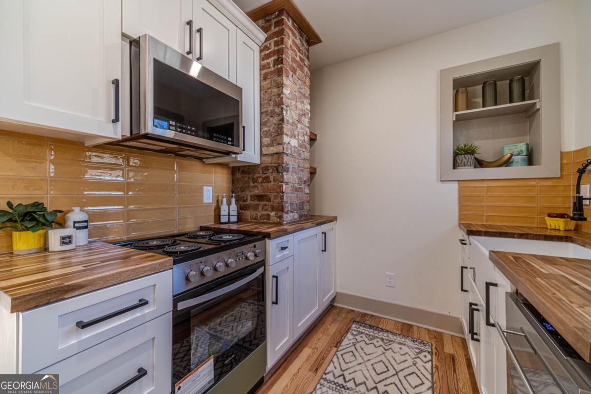 1883 Cambridge Avenue