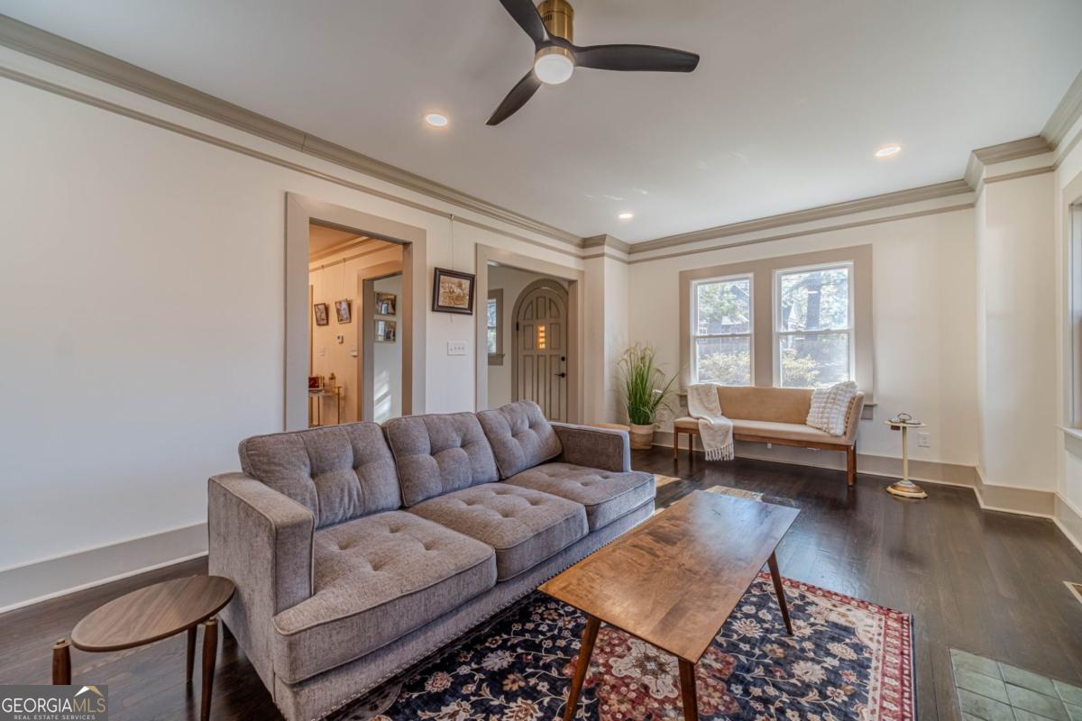 1883 Cambridge Avenue