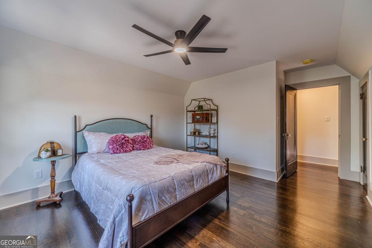 1883 Cambridge Avenue