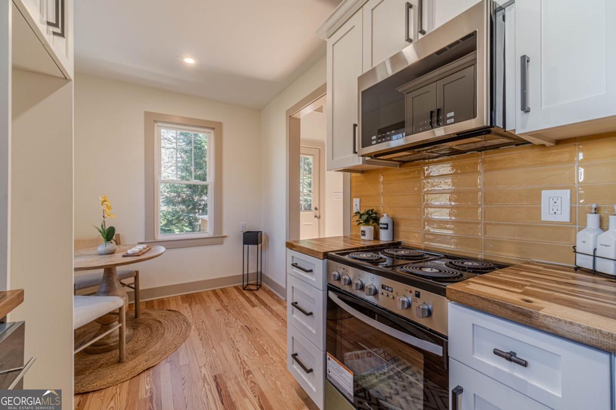 1883 Cambridge Avenue