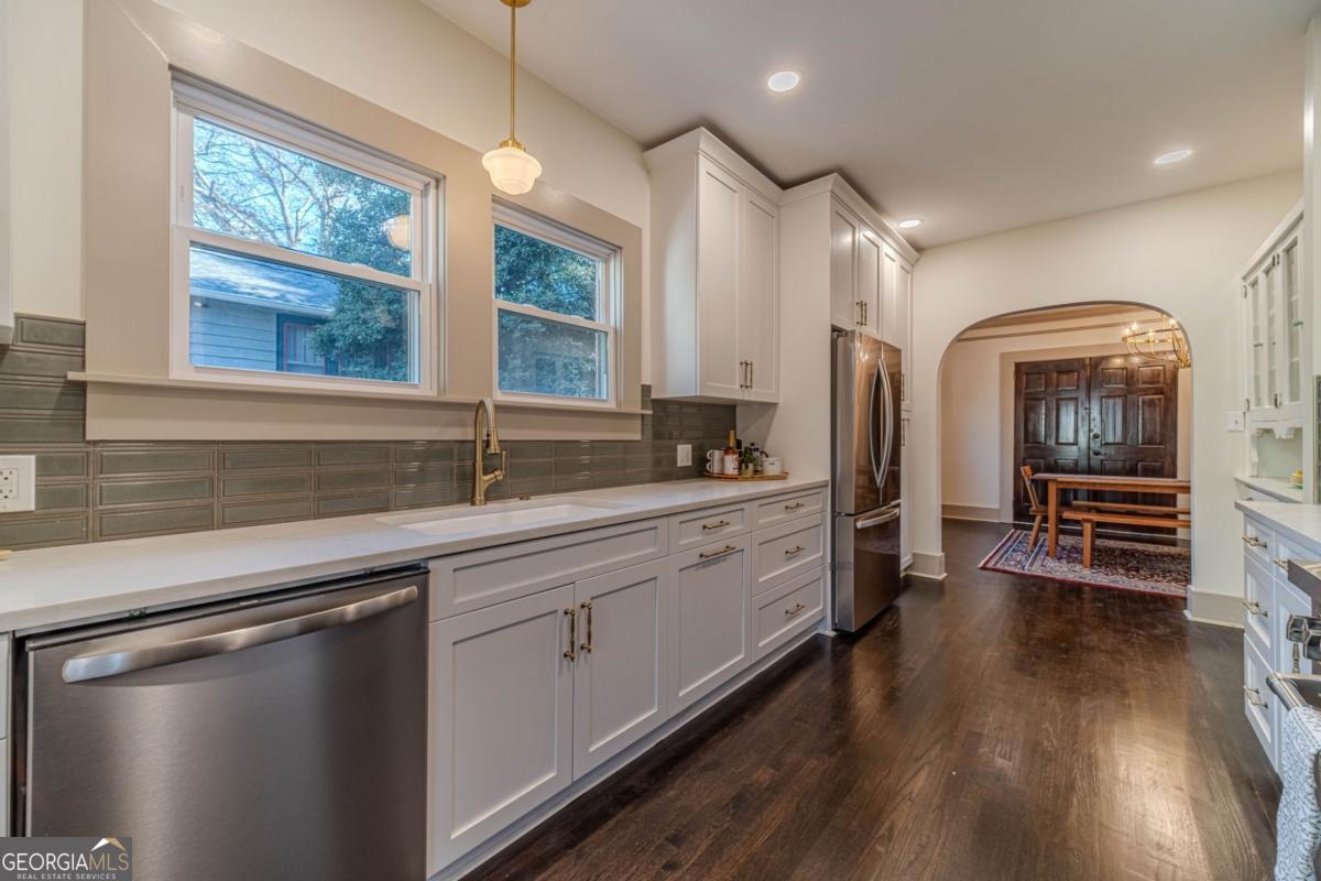 1883 Cambridge Avenue