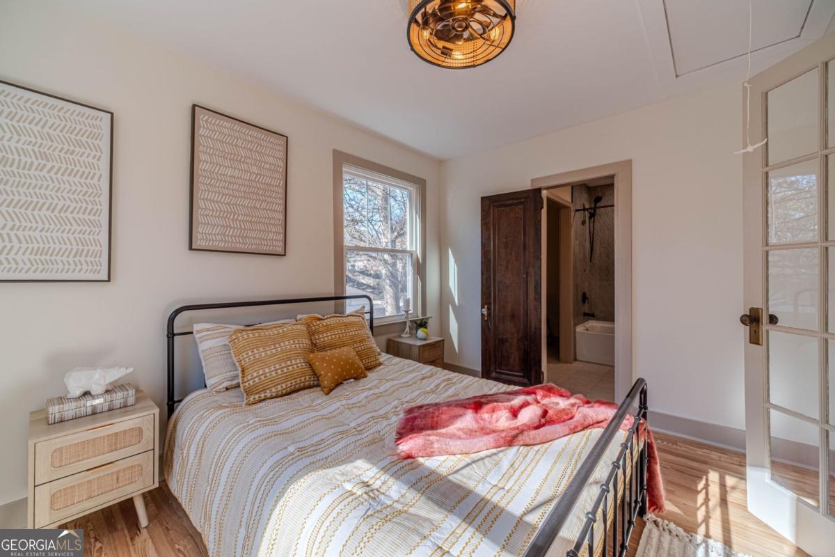 1883 Cambridge Avenue