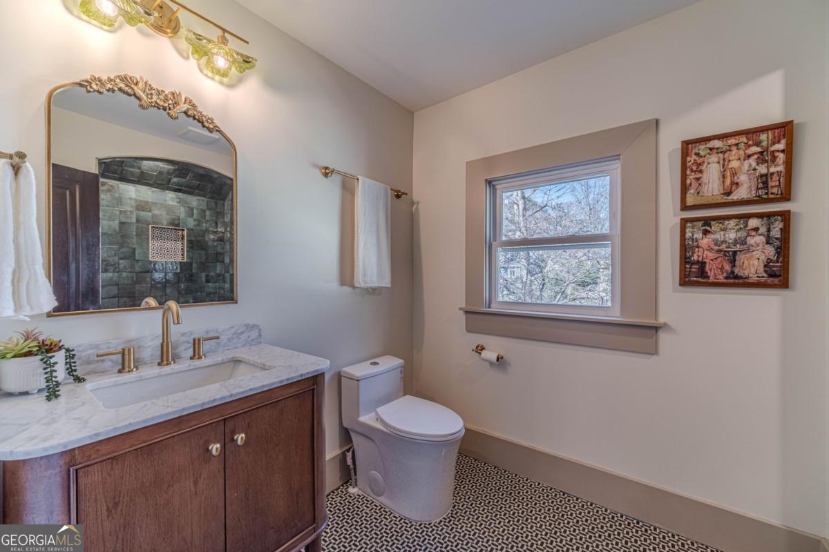 1883 Cambridge Avenue