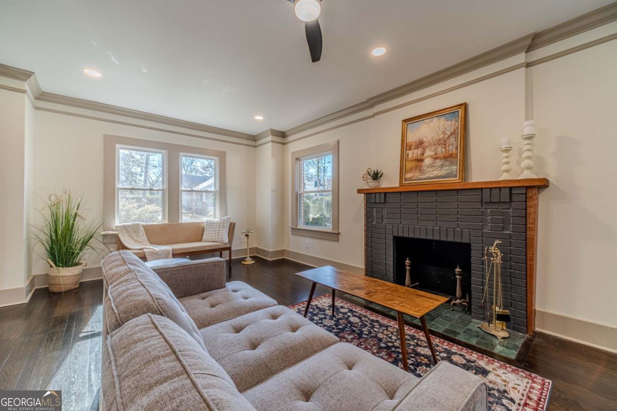 1883 Cambridge Avenue