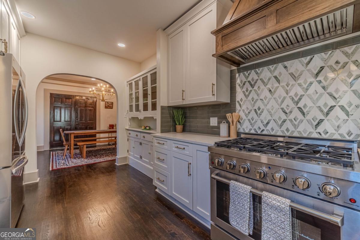 1883 Cambridge Avenue