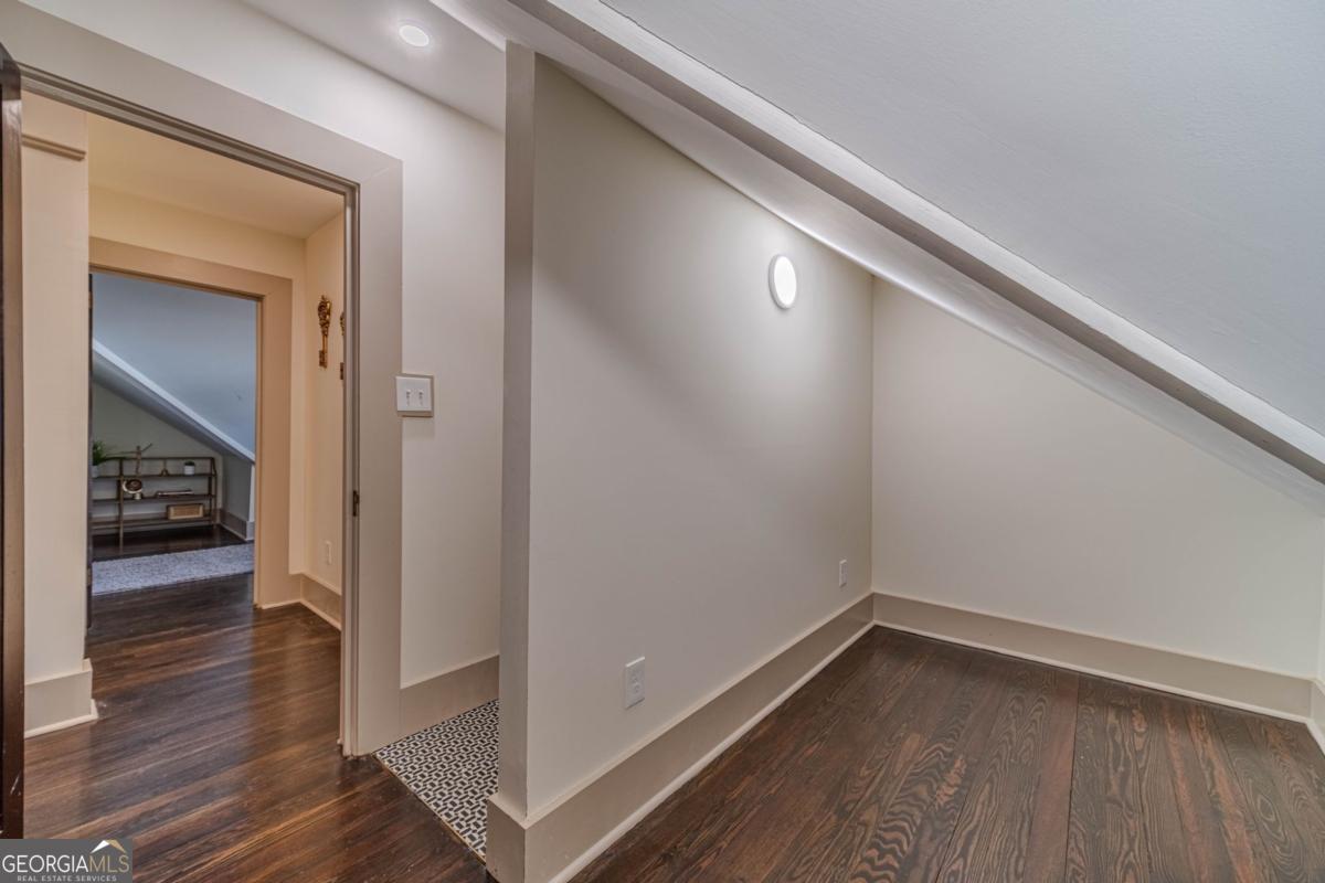 1883 Cambridge Avenue