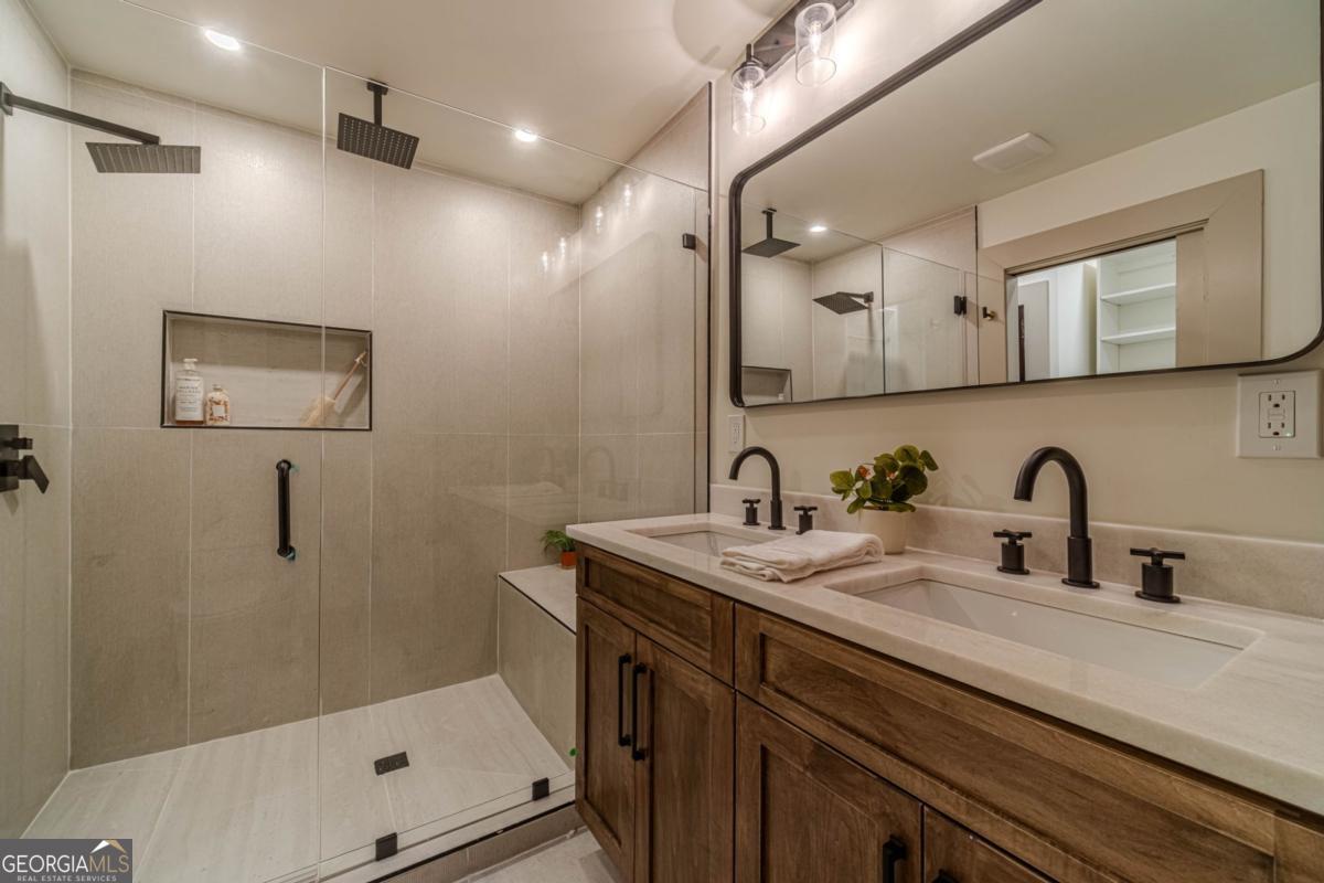 1883 Cambridge Avenue