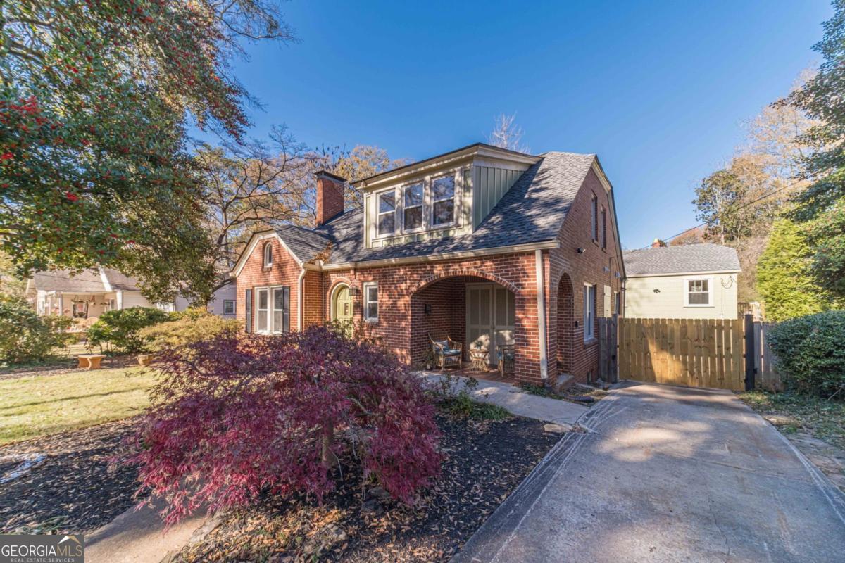 1883 Cambridge Avenue