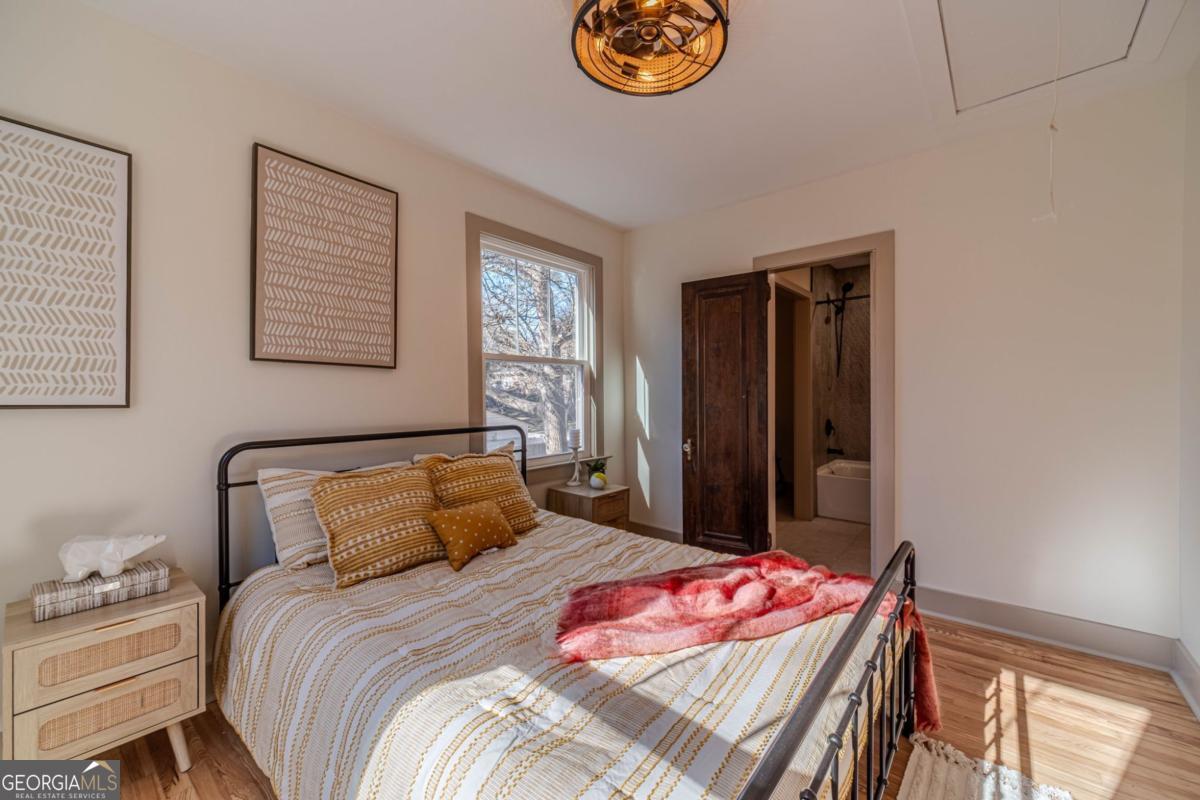 1883 Cambridge Avenue