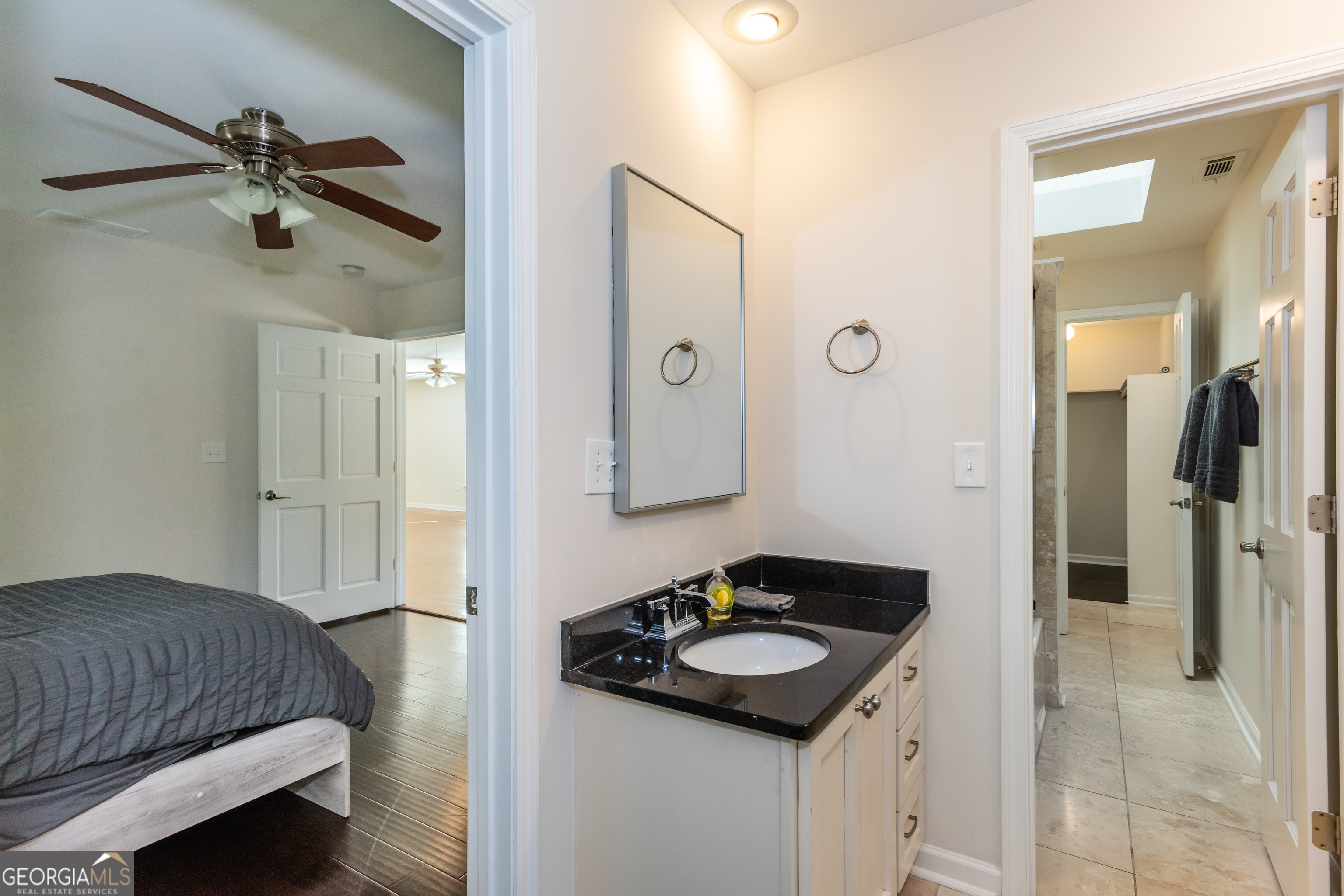 1907 Cambridge Avenue