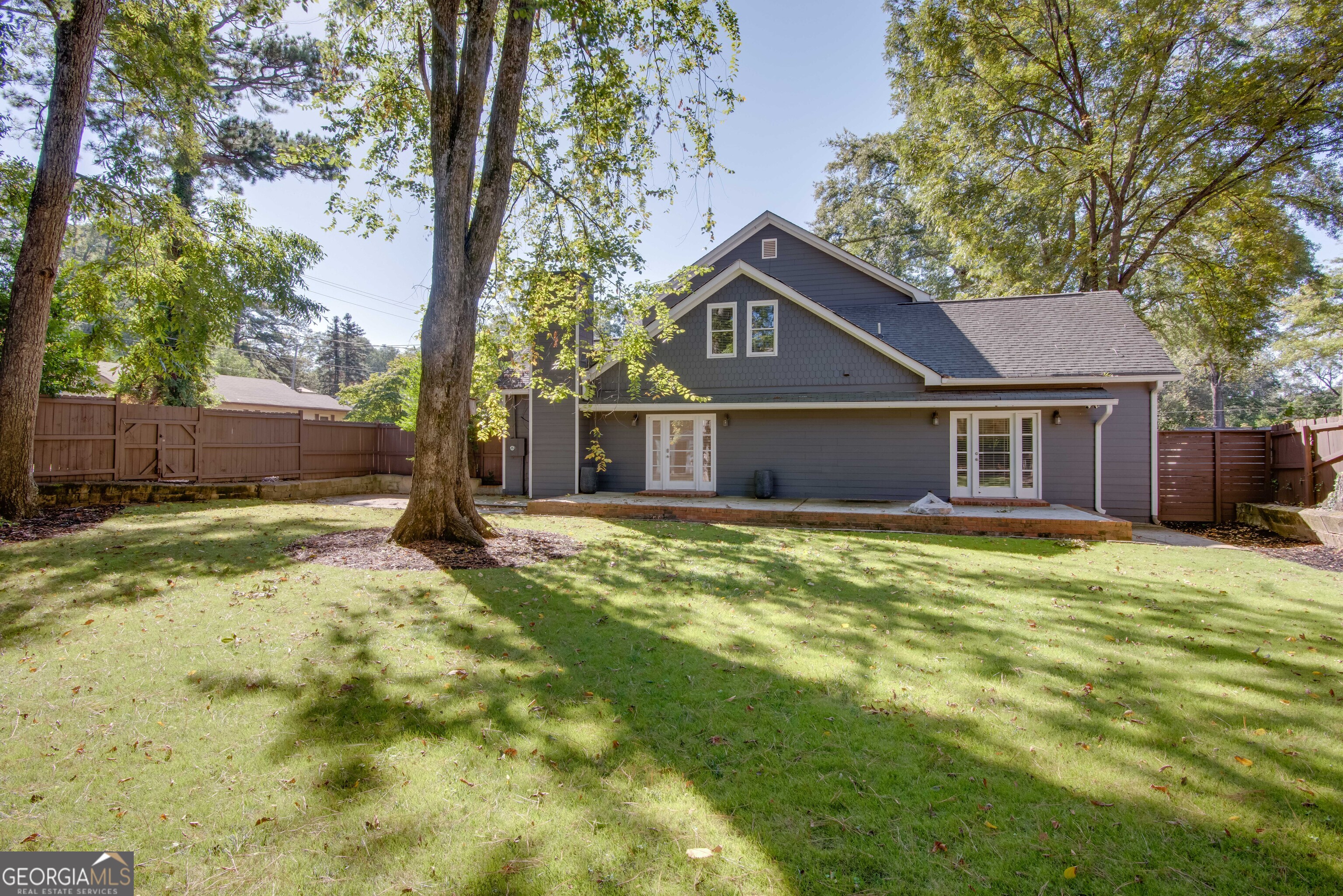 1907 Cambridge Avenue