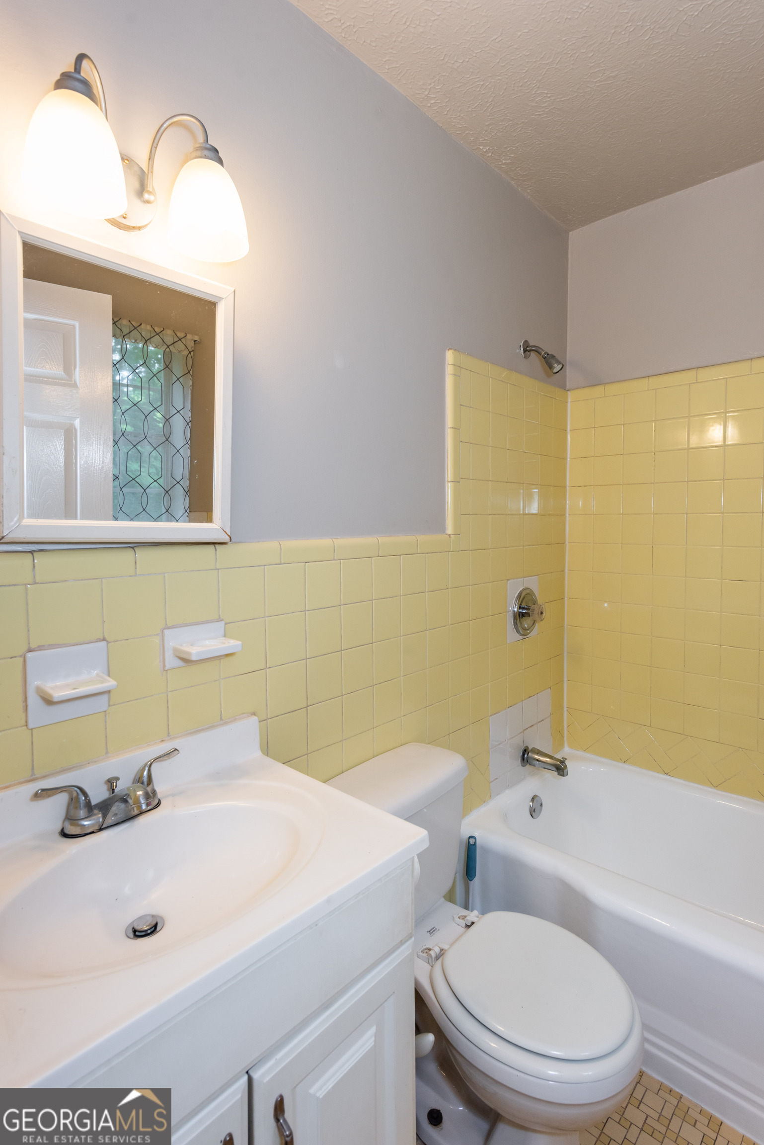 3172 Humphries Drive SE REAR