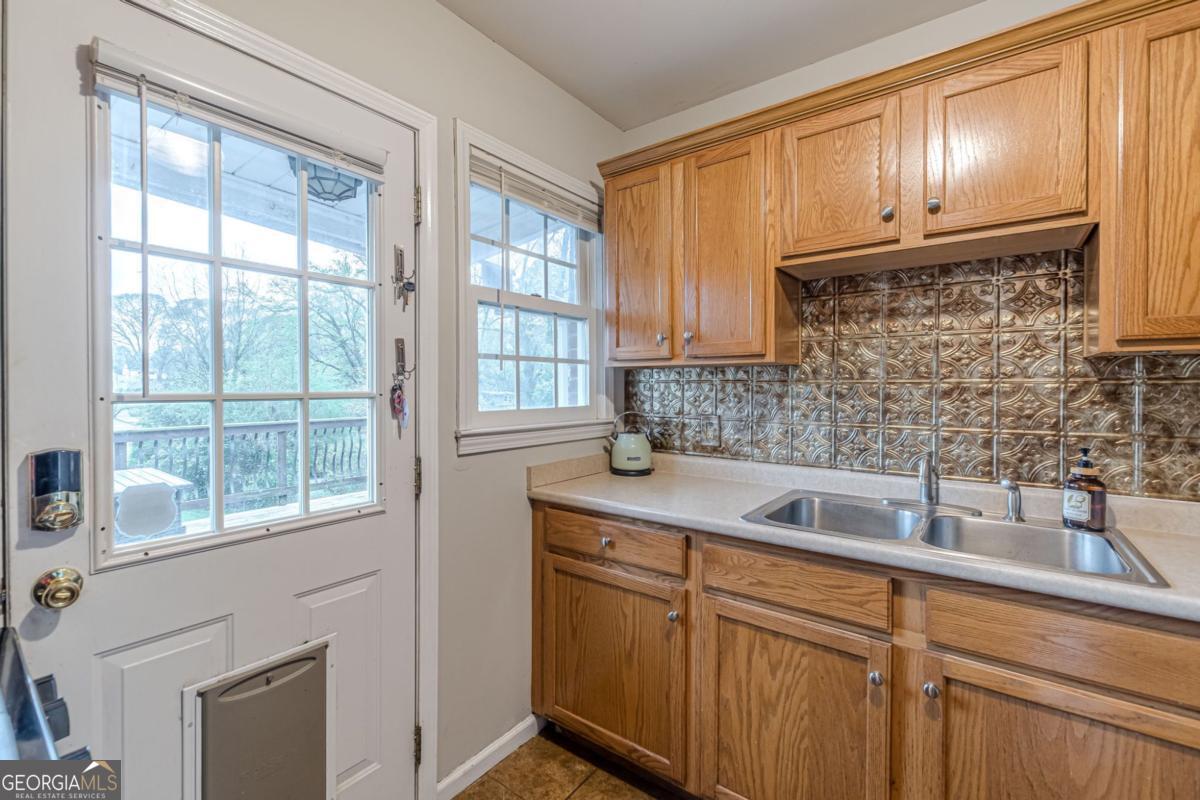 1324 E Forrest Avenue