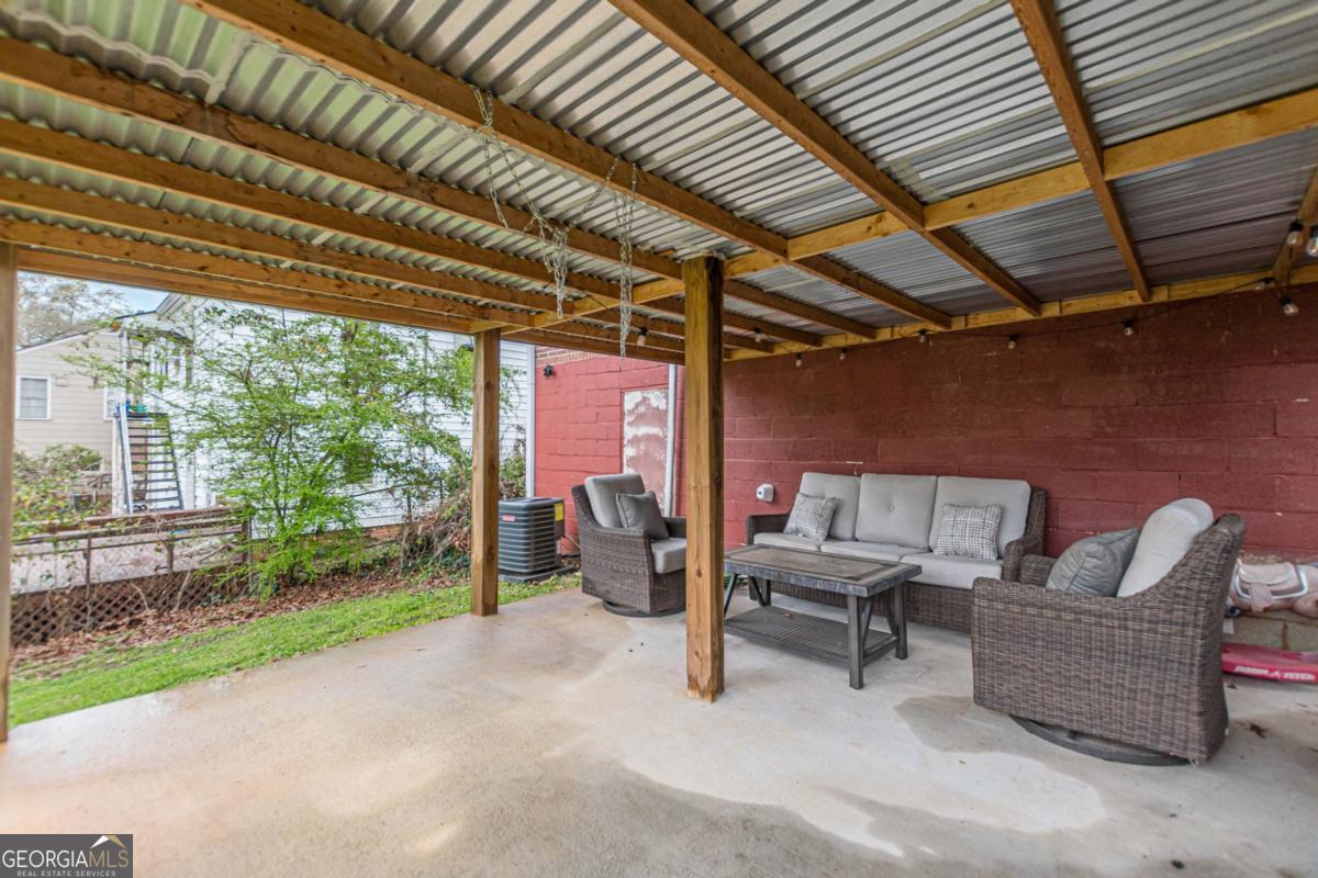 1324 E Forrest Avenue