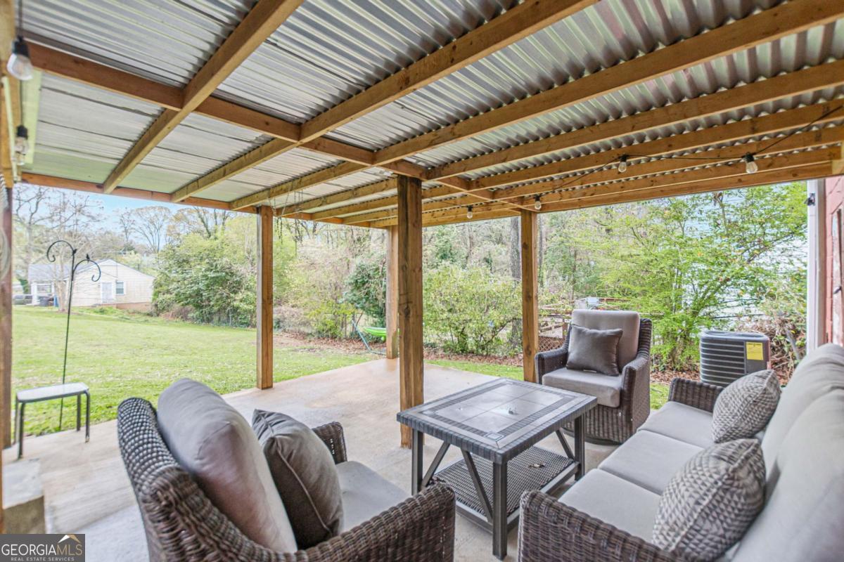 1324 E Forrest Avenue