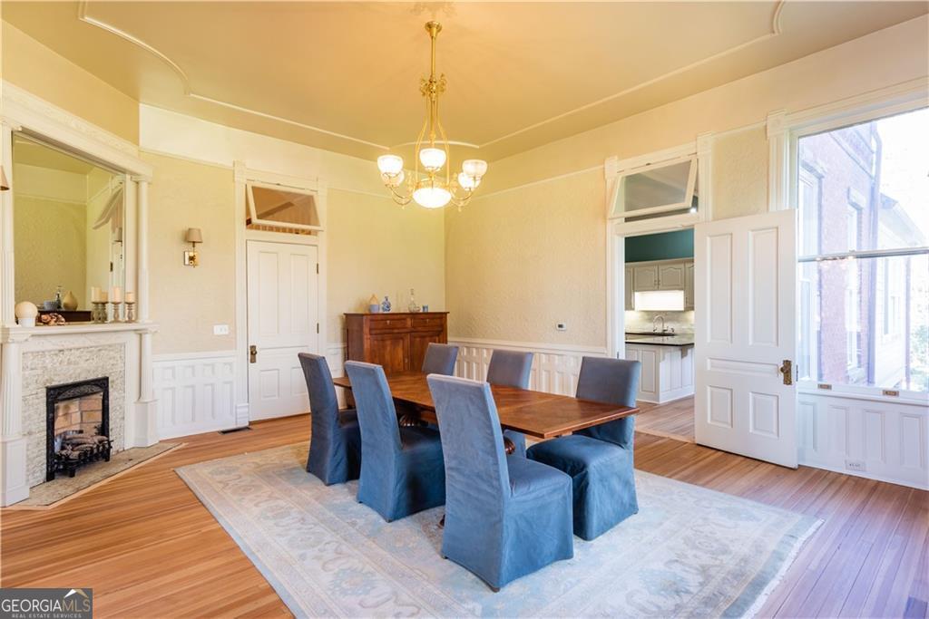 3593 Hemphill Street