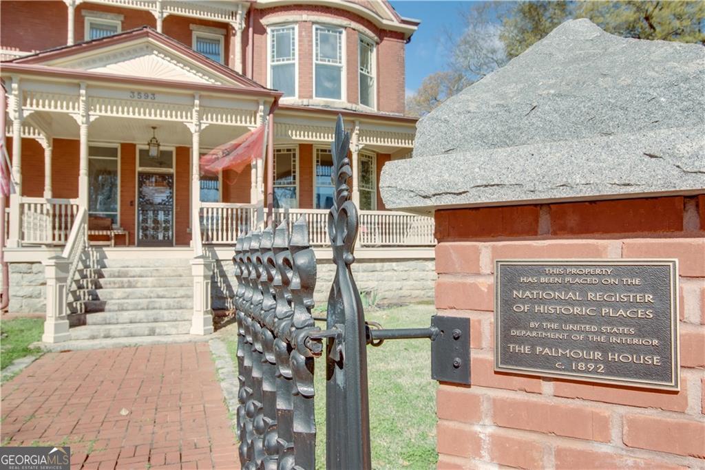 3593 Hemphill Street