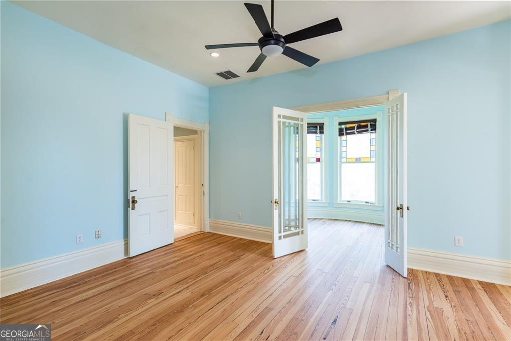 3593 Hemphill Street