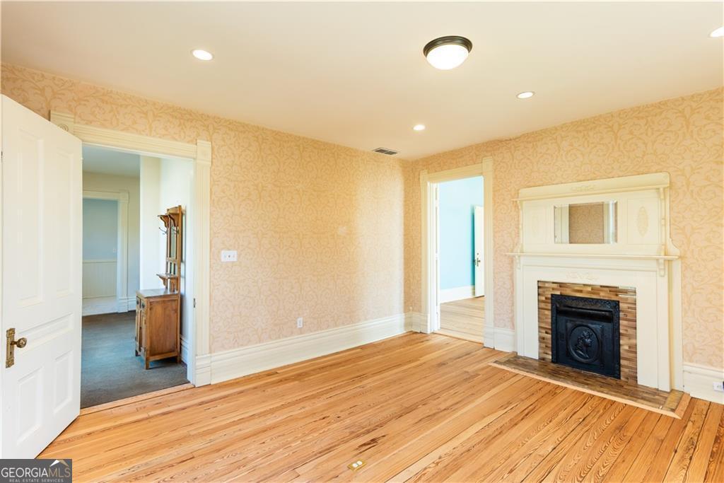 3593 Hemphill Street