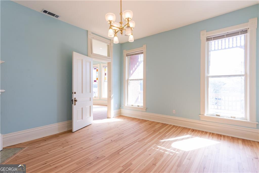 3593 Hemphill Street